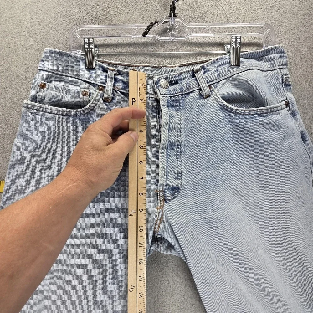Vintage Levis 501 Jeans Mens Blue Straight Button Fly Made in USA Fits 32x32